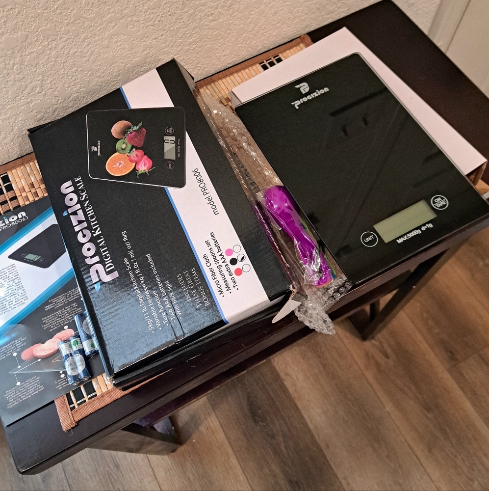 Brand New Black Kitchen Scale In the Box